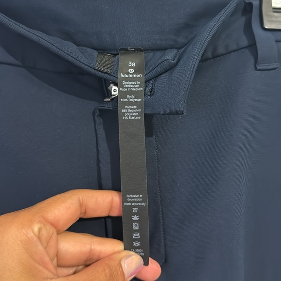 LULULEMON Commission Relaxed Fit Shorts 11" *Warpstreme - True Navy - Picture 8 of 9